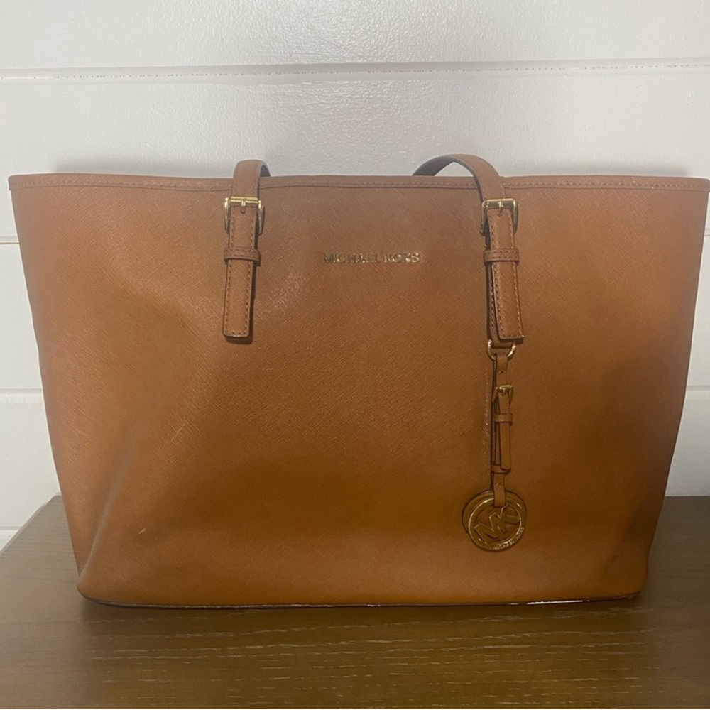 Michael Kors Chestnut Tote with Saffiano Leather